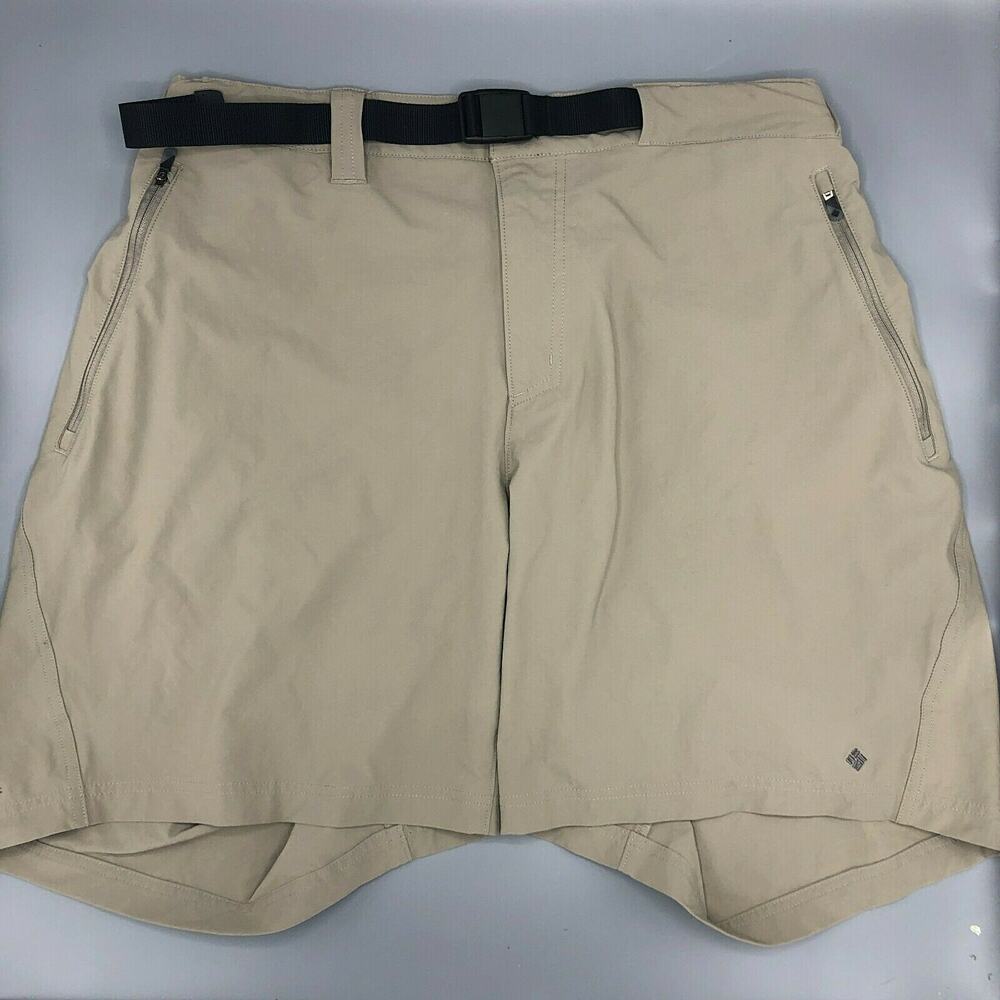 NWOT Columbia Titanium Omni-wick Beige Shorts Mens Size XXL 38W Flat Front